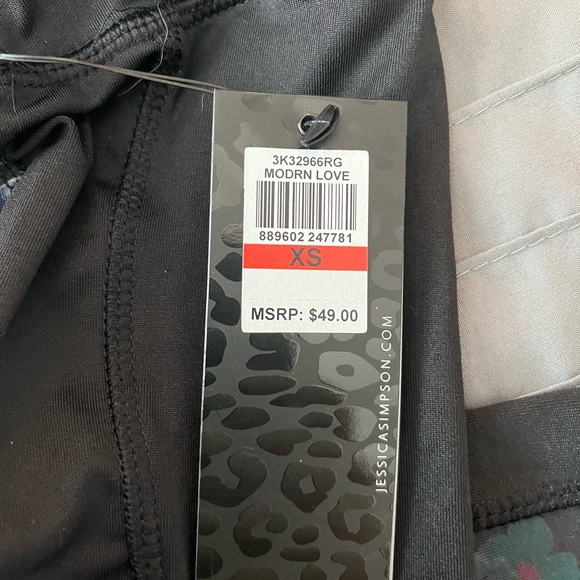 The warm up leggings size xs - Picture 5 of 5